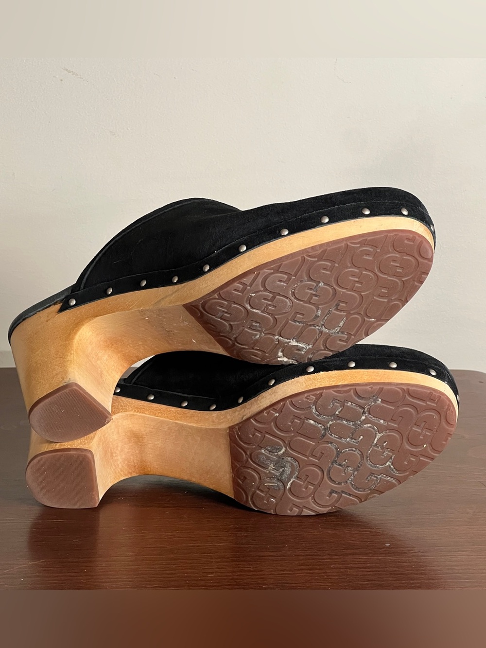 Ugg Abbie Clog - Wooden Sole, Leather Suede Upper, Shearling Lined - US 12 - Picture 10 of 14
